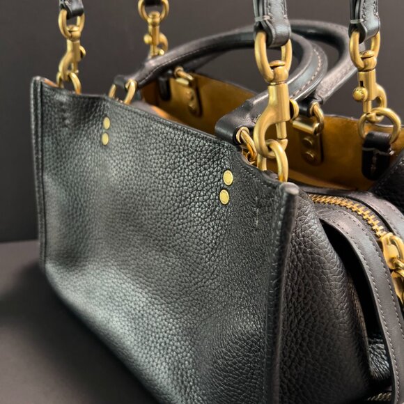 Coach - Rogue Bag In Regenerative Leather - Picture 3 of 16
